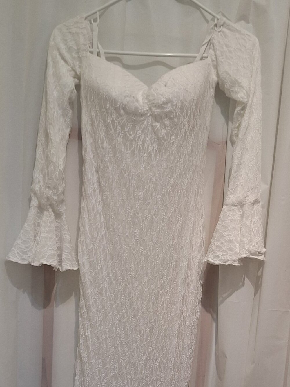Cream colored Stretch Lace Full Length Dress Size Small/Medium NWT